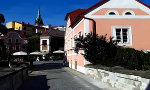 Dobrovského 183