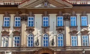 Kolovratský palác ve Valdštejnské