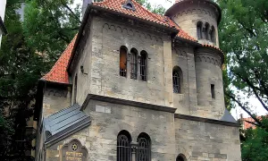 Nová obřadní síň u Starého židovského hřbitova v Praze-Josefově