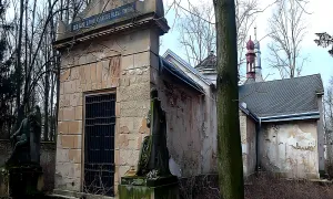 Hrobka Kinských v Budenicích
