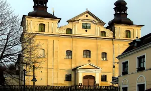 Kostel Nanebevzetí Panny Marie (Zlaté Hory)