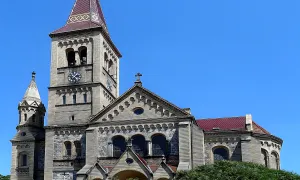 Kostel svatých Petra a Pavla (Hosín)