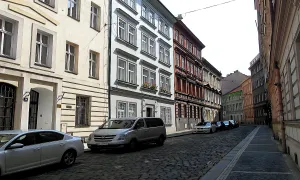 Černá