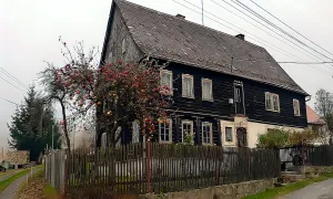 Bývalá škola (Křižany)