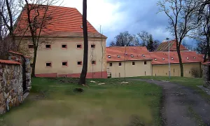 Zemědělský dvůr Chaby čp. 1