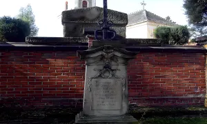 kříž u hřbitova v Kunraticích
