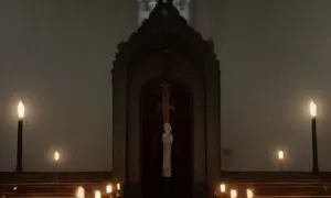 Příběh: Kostel Povýšení svatého Kříže (Dvůr Králové nad Labem)