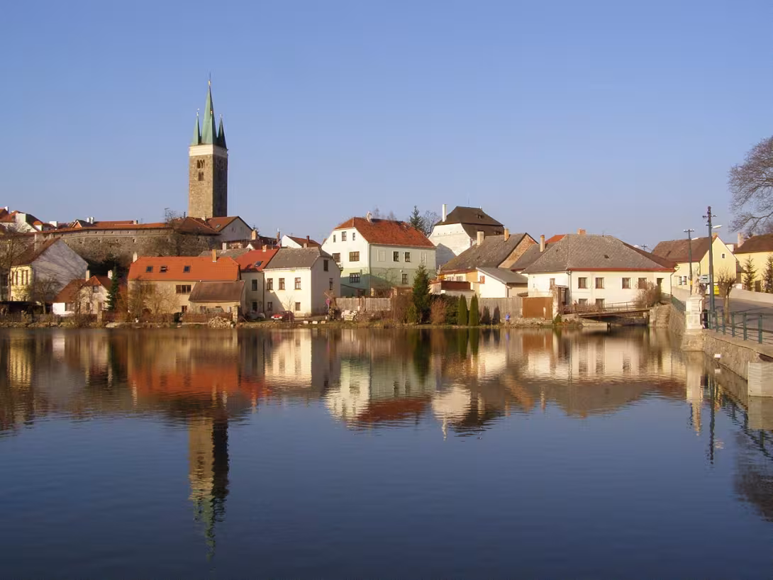 Dnešní pohled – Historické centrum města Telč