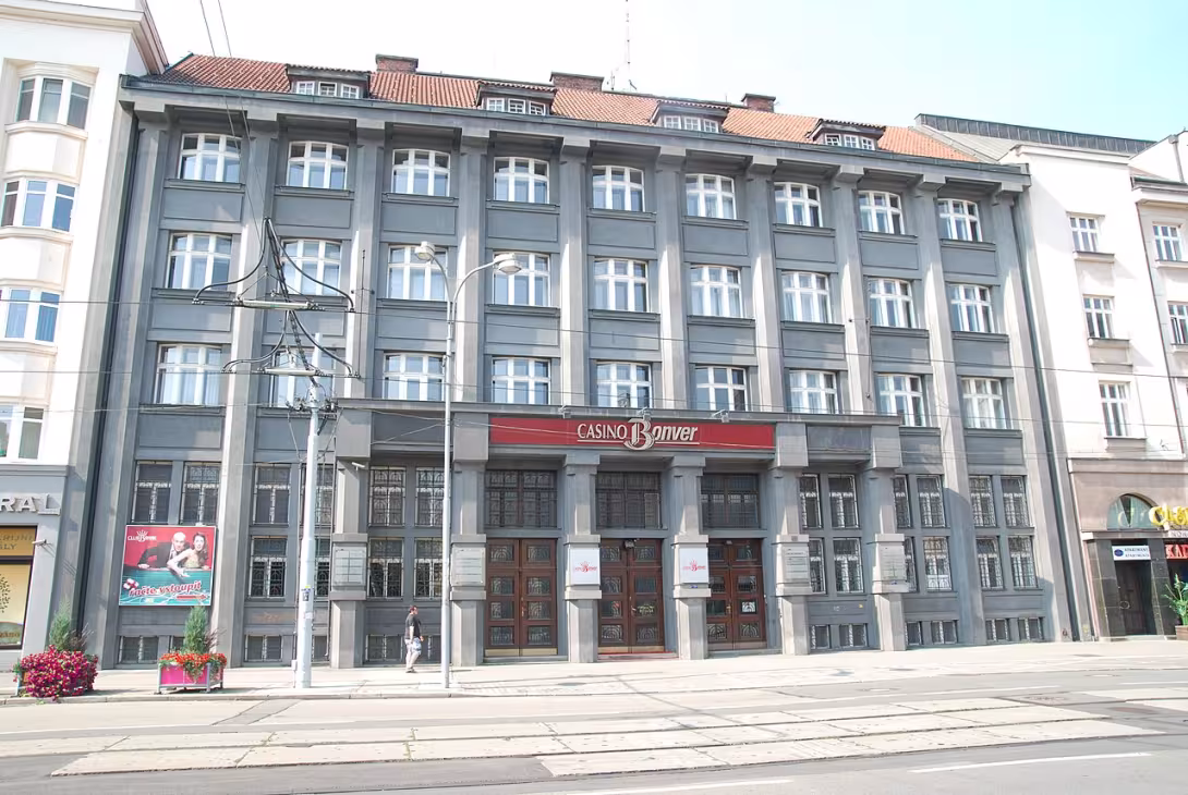 Dnešní pohled – Anglo-československá banka