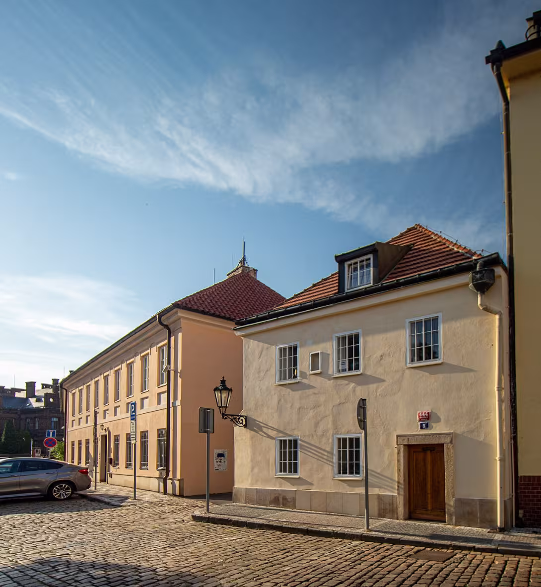 Dzisiejszy widok – Apolinářská 8
