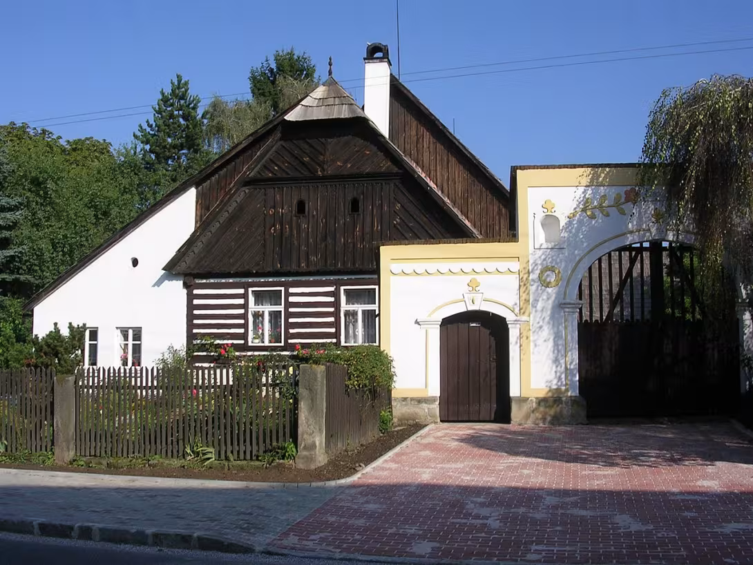 Dnešní pohled – Bičíkův statek