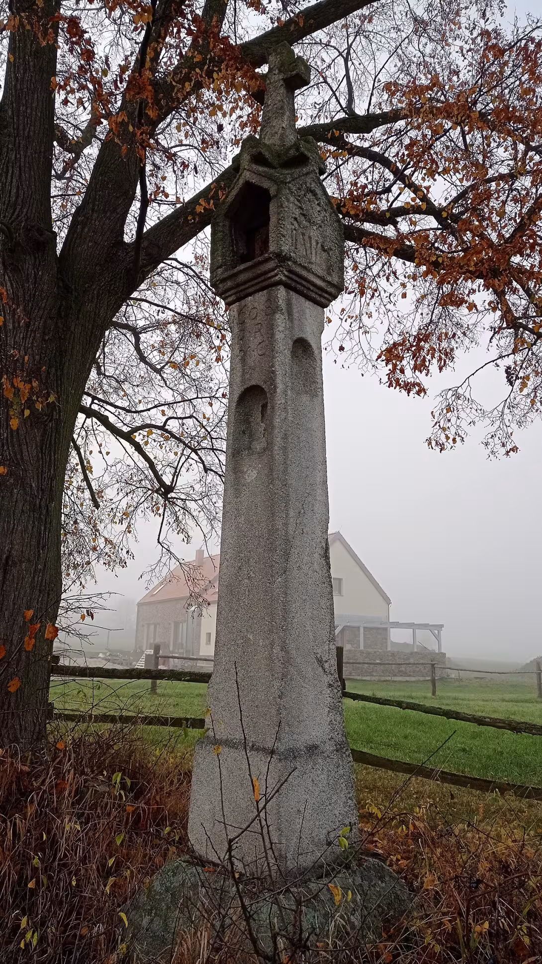 Dzisiejszy widok – Boží muka východně od Čertyně