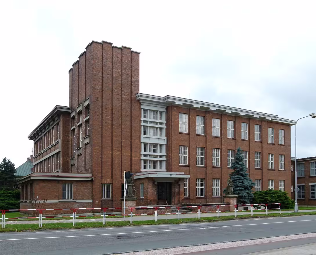 Dnešní pohled – Budova Státní odborné školy koželužské