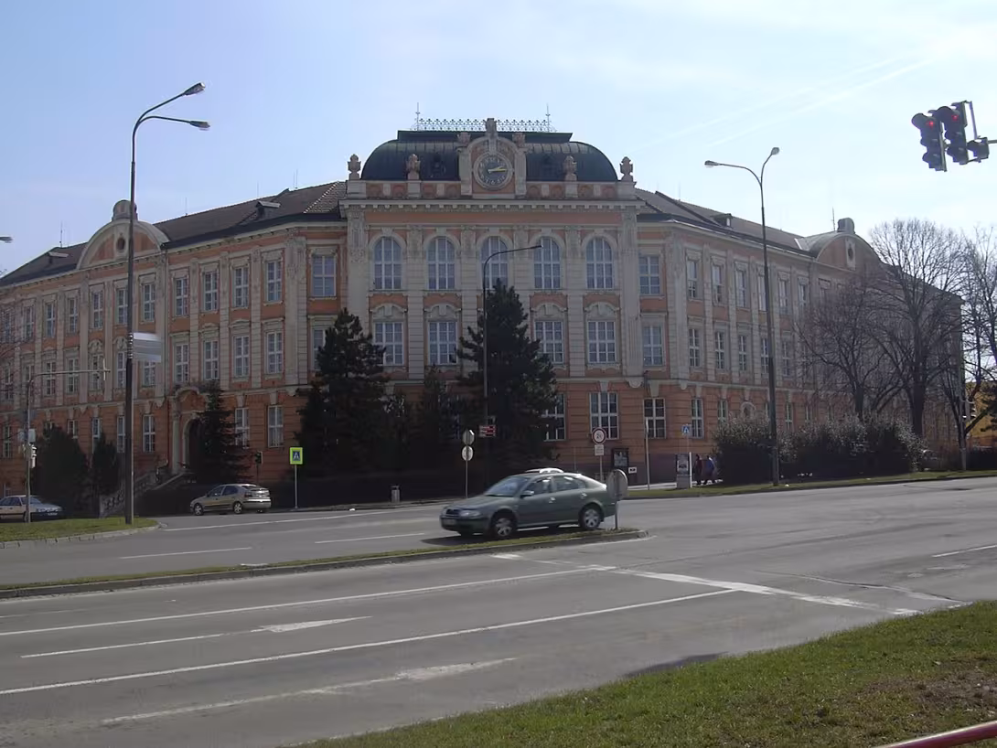 Dnešní pohled – Budova ZŠ Nádražní 5