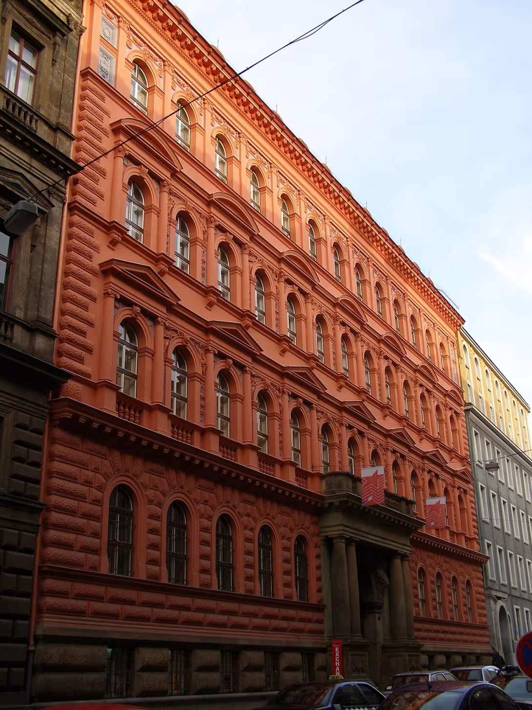 Dzisiejszy widok – Budova Ředitelství Buštěhradské dráhy