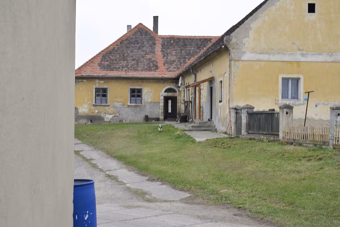 Dnešní pohled – Bývalá tvrz v Malíkovicích