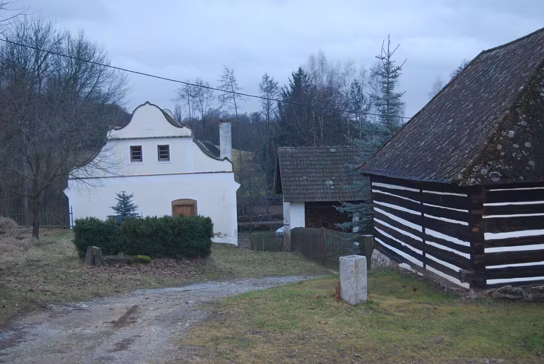 Dnešní pohled – Bývalý mlýn čp. 2, 3
