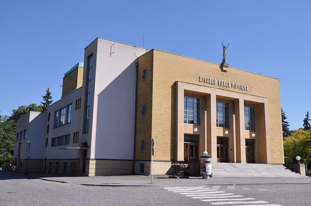 Dnešní pohled – Divadlo Karla Pippicha