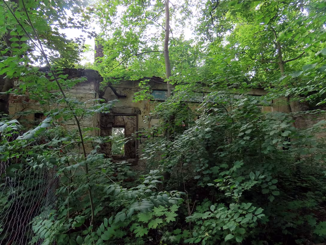 Dzisiejszy widok – Domek zaměstnanců, Zahrada Kinských