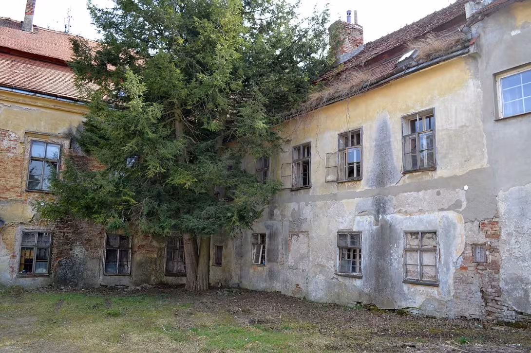 Dnešní pohled – Dvorní křídlo