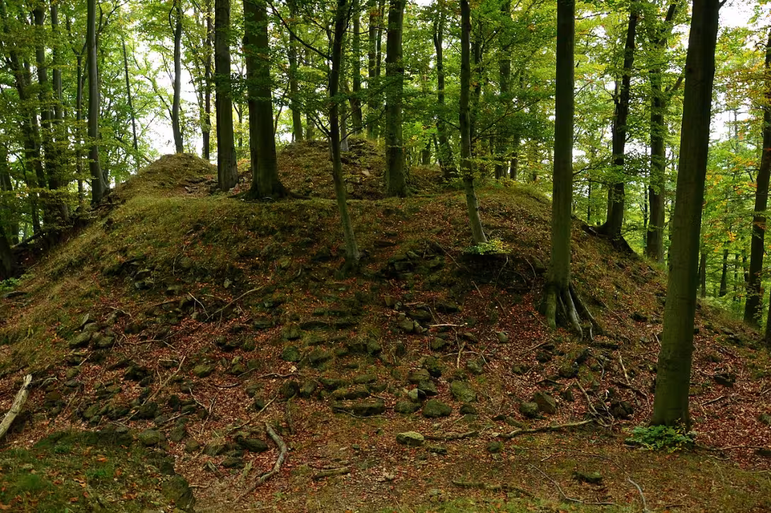 Heutige Ansicht – Hausberk (Černice)