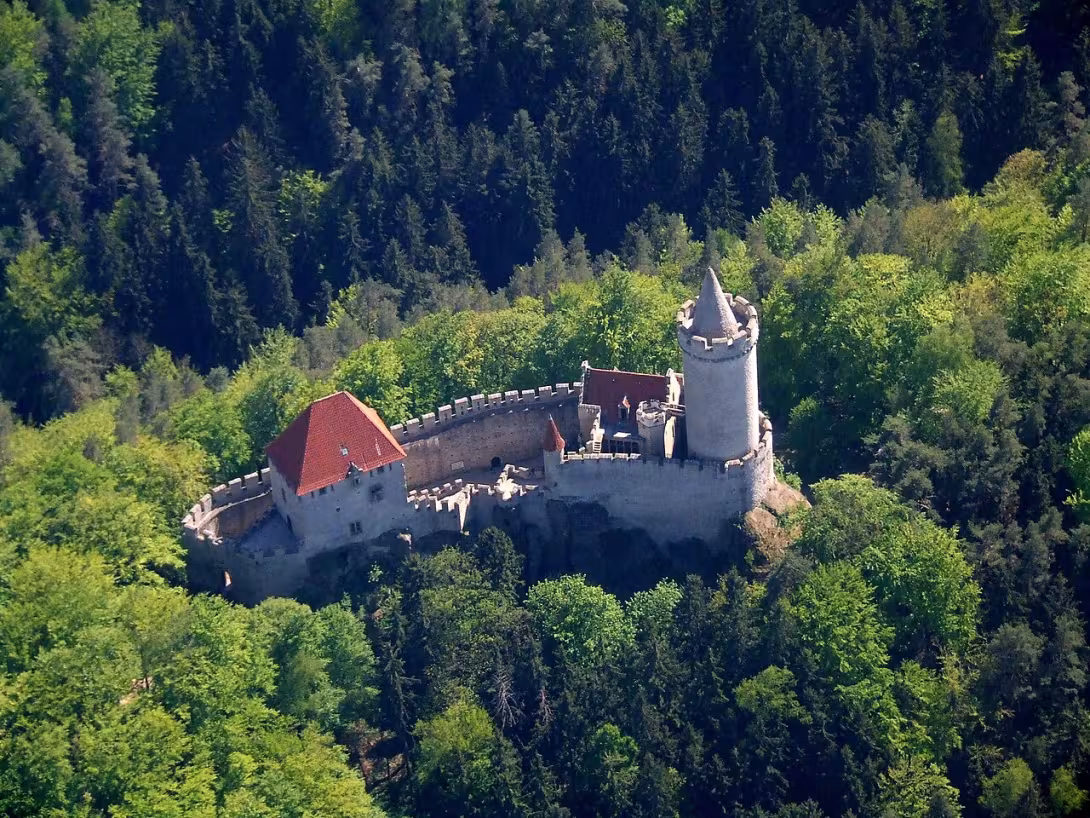 Dnešní pohled – Kokořín (Kokořínský Důl)