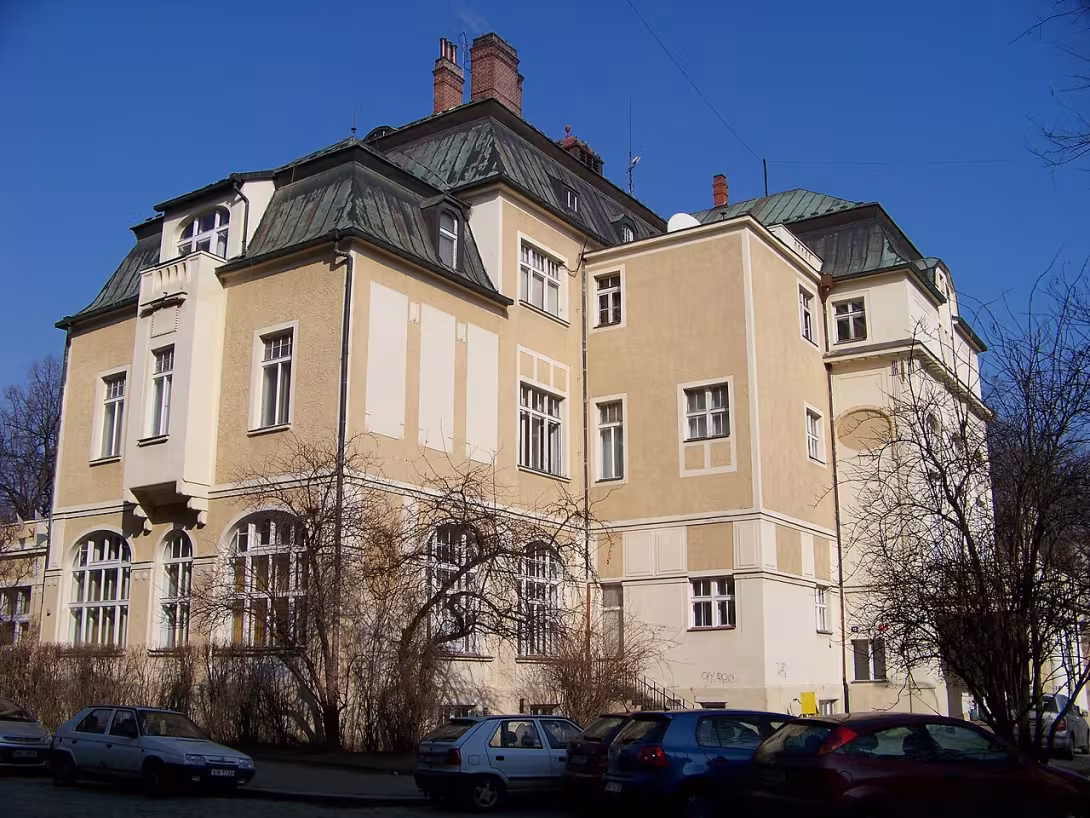 Dnešní pohled – Národní dům (Karlín)