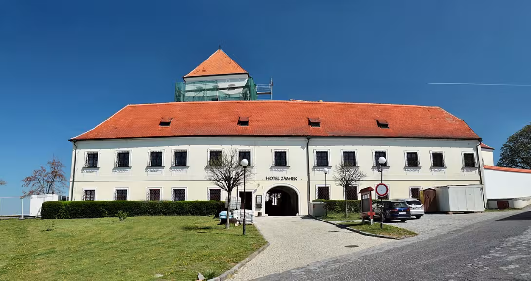 Dnešní pohled – Tvrz a zámek Čejkovice
