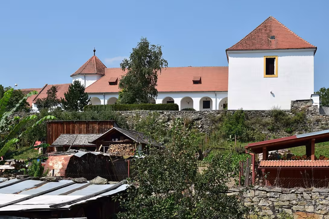 Dnešný pohľad – Ujčín