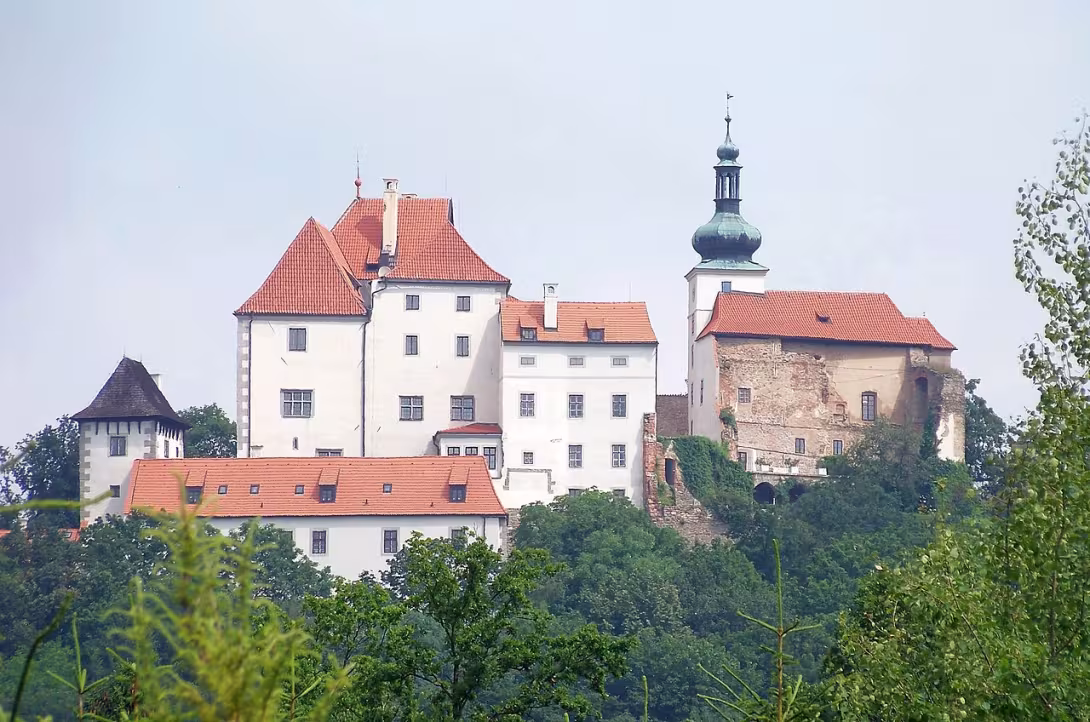 Dnešní pohled – Vysoký Chlumec