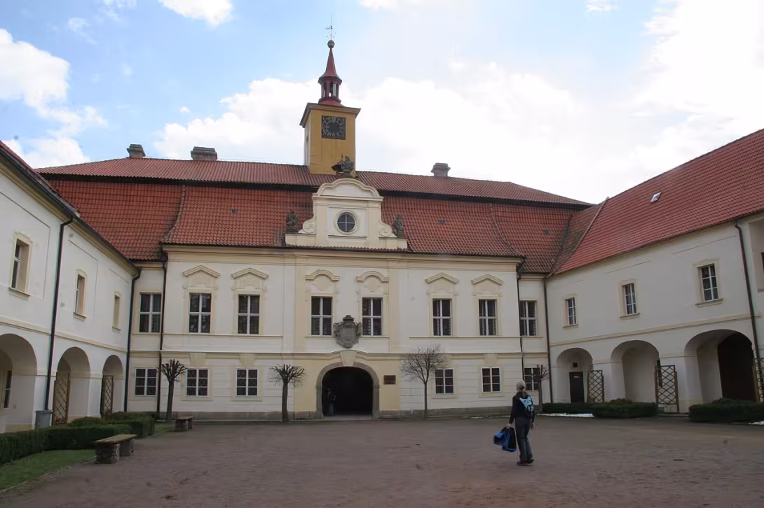 Dnešní pohled – Zámek Chrast