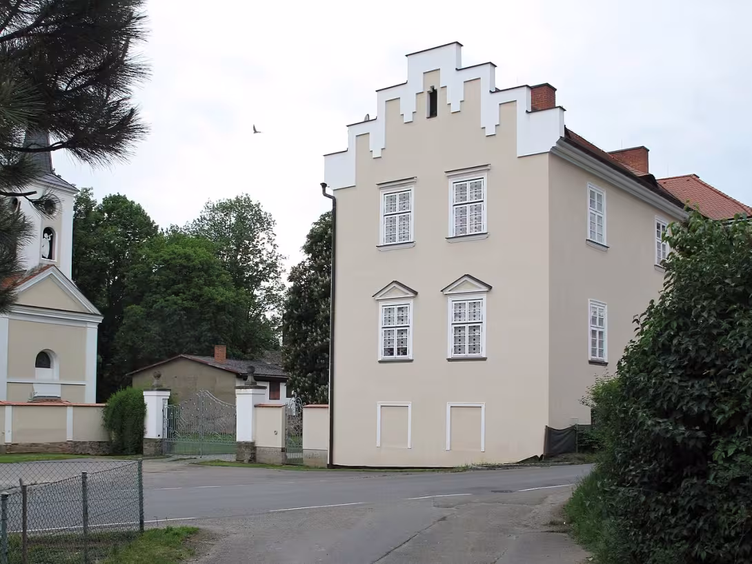 Dnešní pohled – Zámek Kňovice