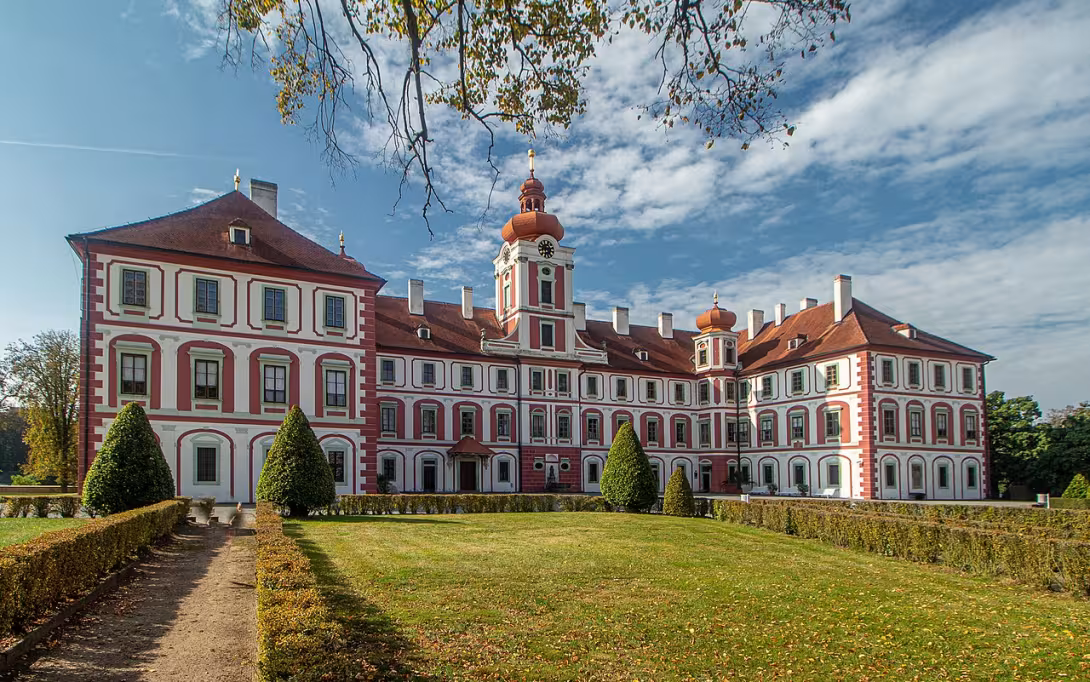 Dnešní pohled – Zámek Mnichovo Hradiště