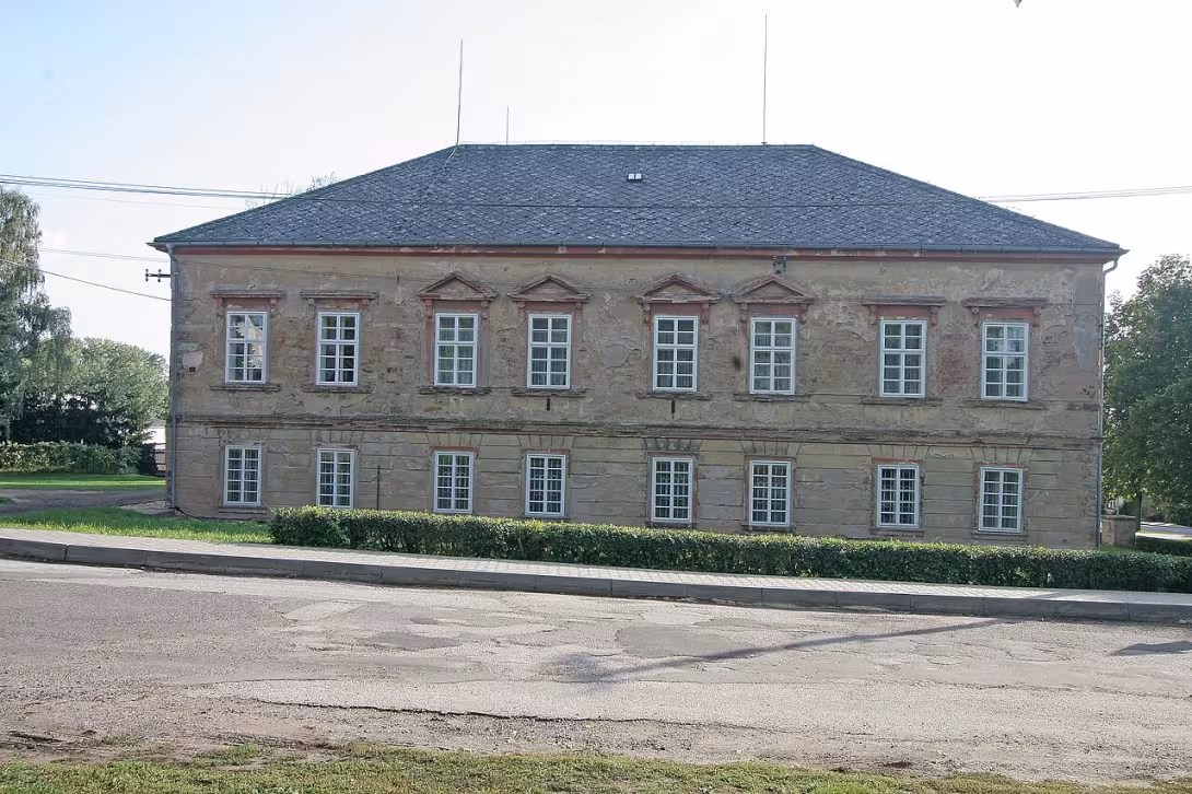 Dnešní pohled – Zámek Stračov