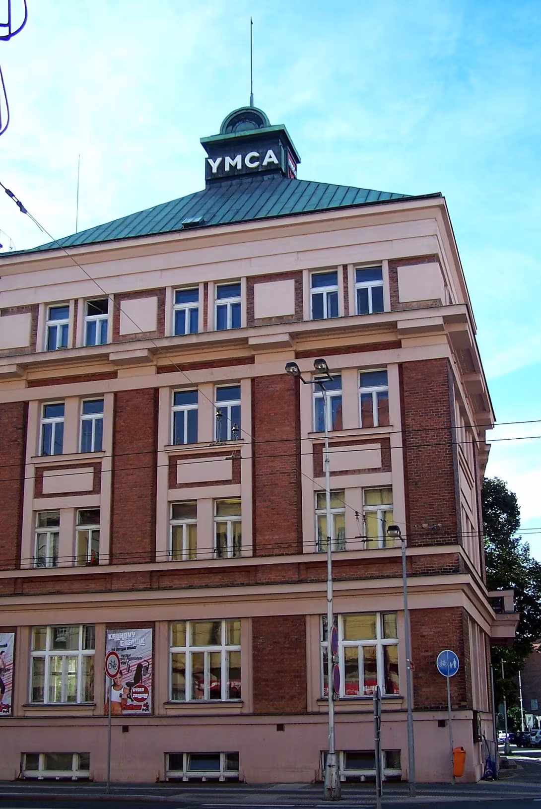 Dnešní pohled – společenský dům YMCA Hradec Králové