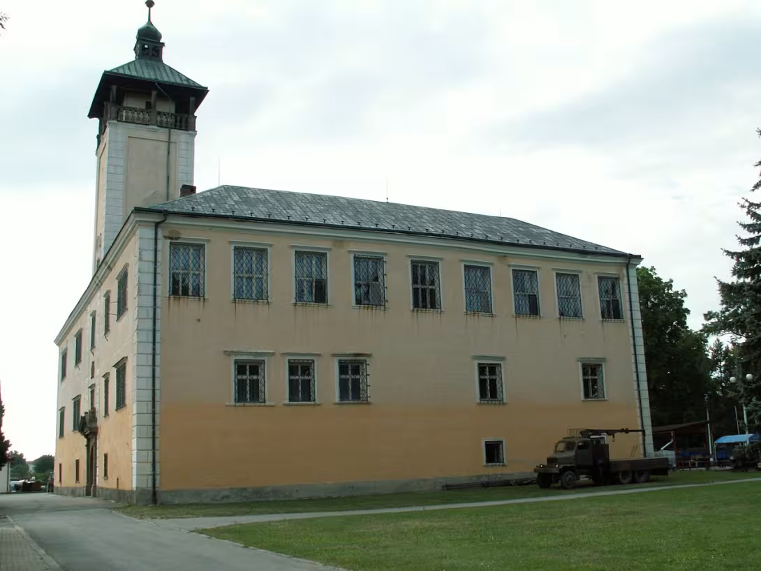 Dnešní pohled – zámek Dřevohostice