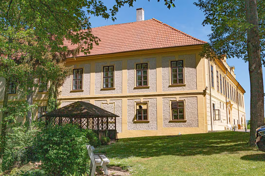 Dnešní pohled – zámek Hostačov