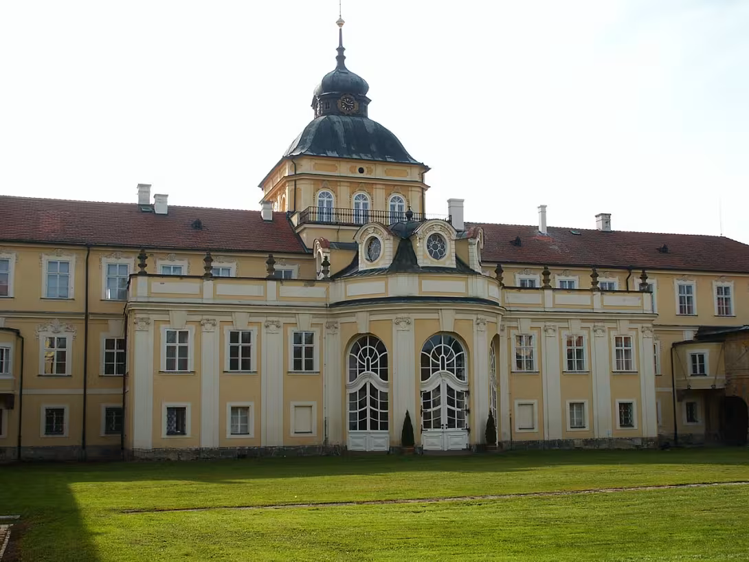 Heutige Ansicht – zámek Hořovice