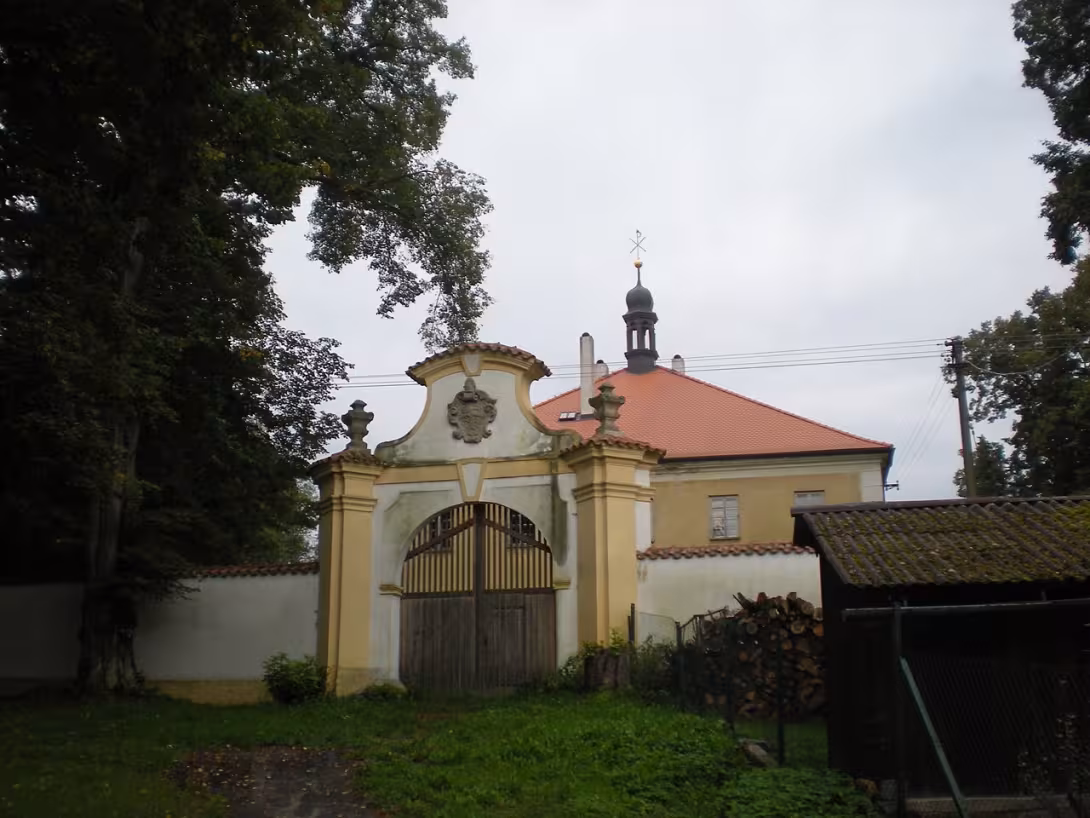 Dnešní pohled – zámek Hraběšín