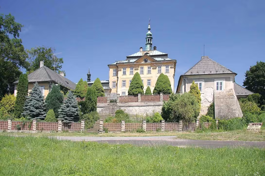 Dnešní pohled – zámek Jičíněves