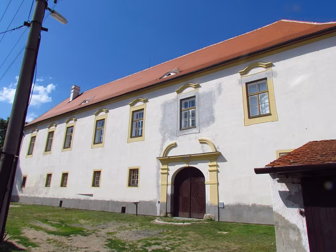 Dnešní pohled – zámek Krhov