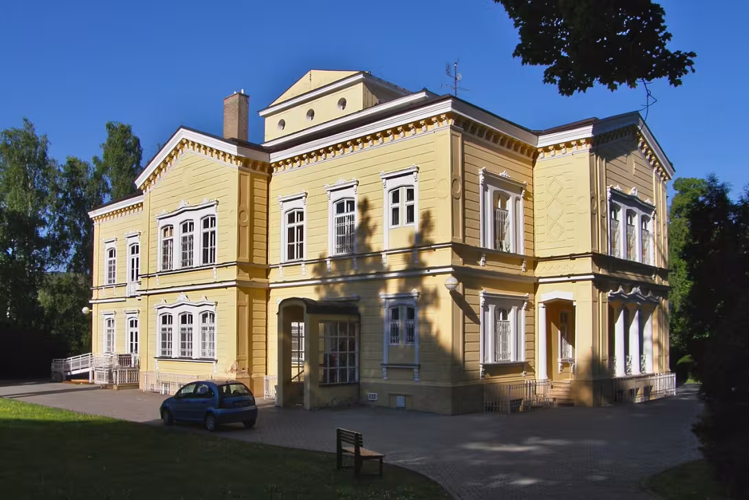 Heutige Ansicht – zámek Křetín