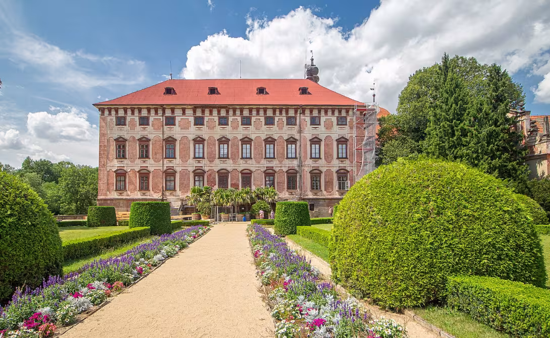 Dnešní pohled – zámek Libochovice
