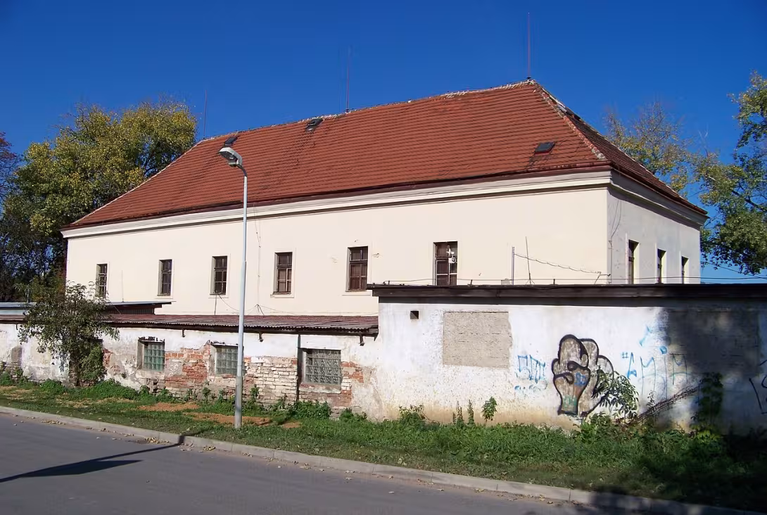 Dnešní pohled – zámek Malešice (Malesice)