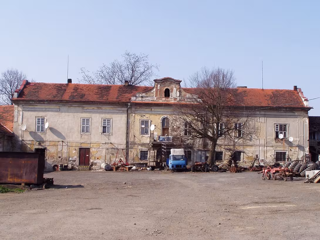 Dnešní pohled – zámek Měčín