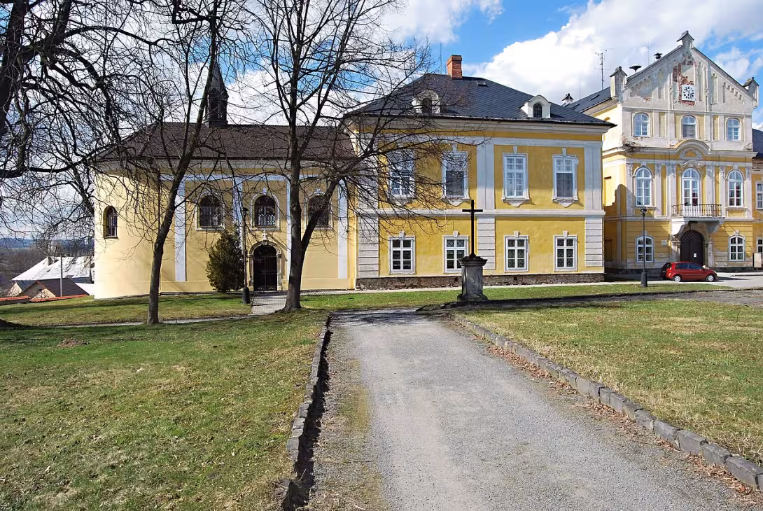 Dnešní pohled – zámek Nová Horka