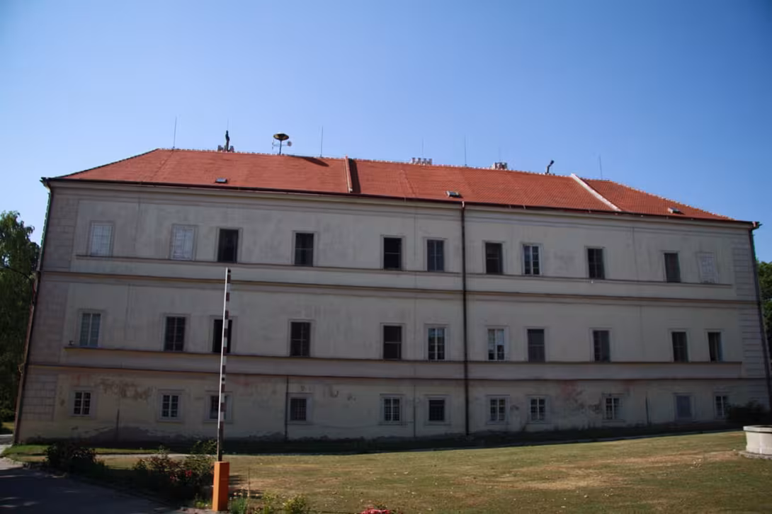 Dnešný pohľad – zámek Nové Syrovice