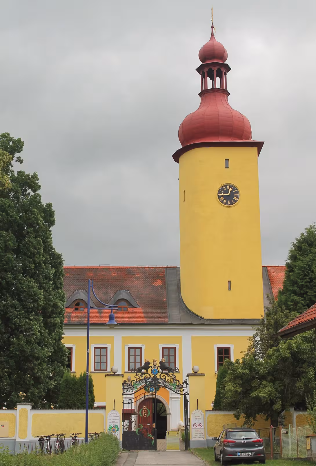 Dnešní pohled – zámek Stráž nad Nežárkou