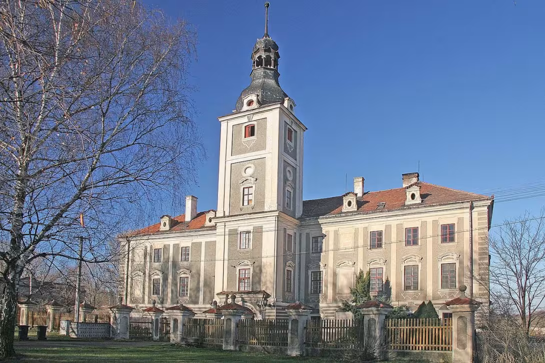 Dnešní pohled – zámek Tupadly