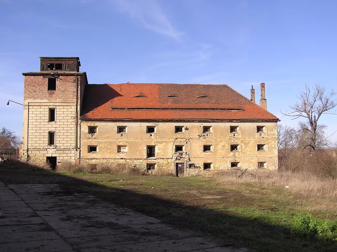 Dnešní pohled – zámek Velemyšleves